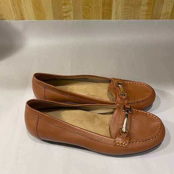 Vionic Shoes - Vionic Women's 356 Kenya Brown Leather  Penny Loafers